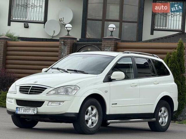 Білий Cанг Йонг Kyron, об'ємом двигуна 2 л та пробігом 300 тис. км за 7500 $, фото 6 на Automoto.ua