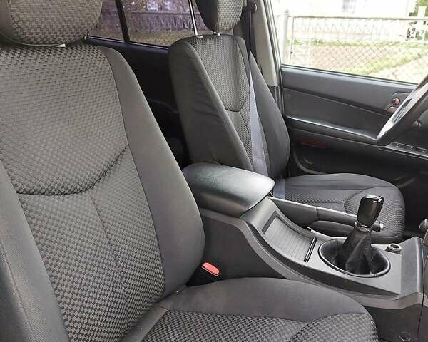 Белый Cанг Йонг Кирон, объемом двигателя 2 л и пробегом 155 тыс. км за 6600 $, фото 14 на Automoto.ua