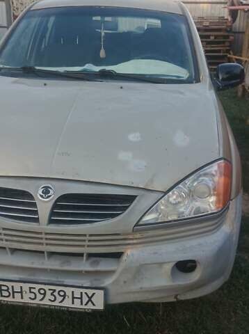 Бежевий Cанг Йонг Kyron, об'ємом двигуна 2 л та пробігом 220 тис. км за 4700 $, фото 12 на Automoto.ua