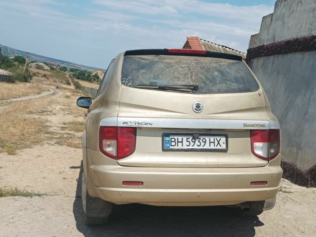 Бежевий Cанг Йонг Kyron, об'ємом двигуна 2 л та пробігом 220 тис. км за 4500 $, фото 4 на Automoto.ua