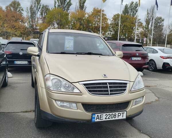 Бежевый Cанг Йонг Кирон, объемом двигателя 2 л и пробегом 221 тыс. км за 7500 $, фото 7 на Automoto.ua