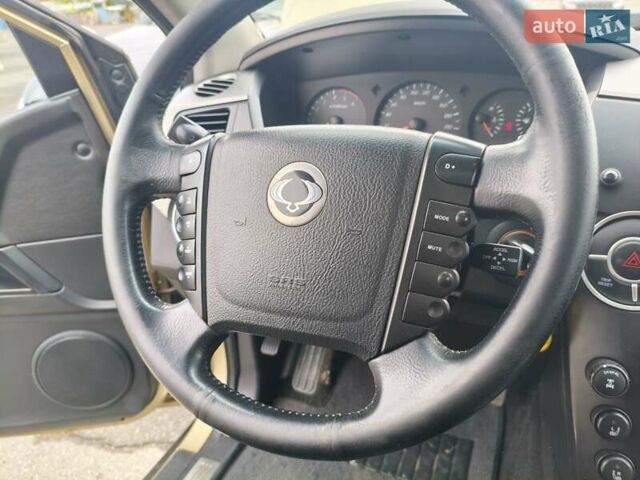 Бежевый Cанг Йонг Кирон, объемом двигателя 2 л и пробегом 221 тыс. км за 7500 $, фото 26 на Automoto.ua