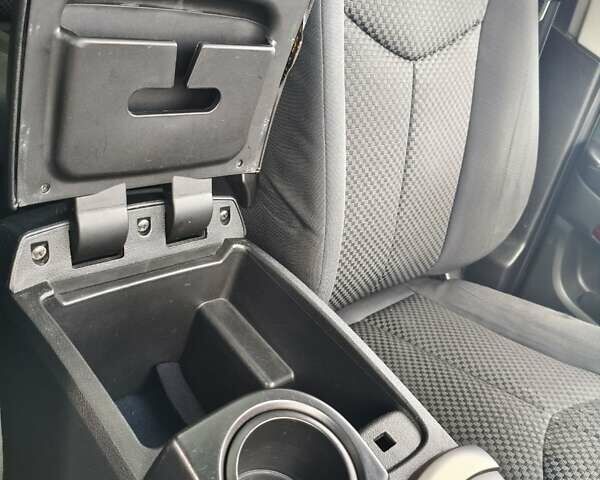 Бежевый Cанг Йонг Кирон, объемом двигателя 2 л и пробегом 221 тыс. км за 7500 $, фото 18 на Automoto.ua