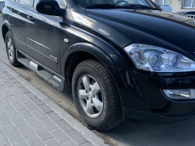 Черный Cанг Йонг Кирон, объемом двигателя 2 л и пробегом 107 тыс. км за 7900 $, фото 2 на Automoto.ua