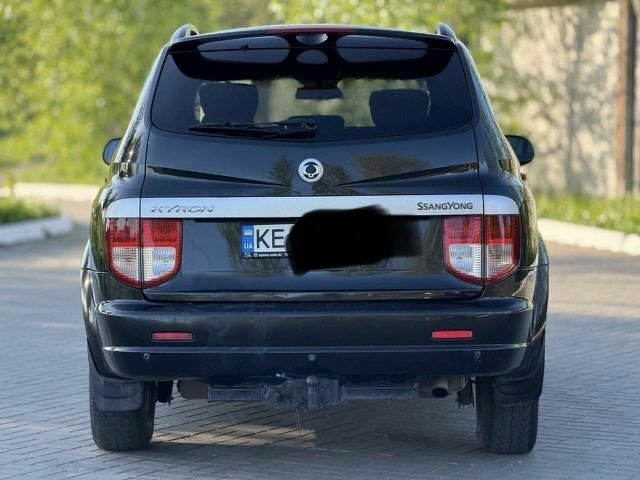 Чорний Cанг Йонг Kyron, об'ємом двигуна 2 л та пробігом 196 тис. км за 7000 $, фото 1 на Automoto.ua