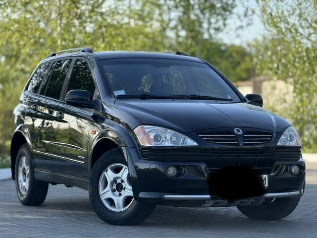 Чорний Cанг Йонг Kyron, об'ємом двигуна 2 л та пробігом 196 тис. км за 7000 $, фото 6 на Automoto.ua