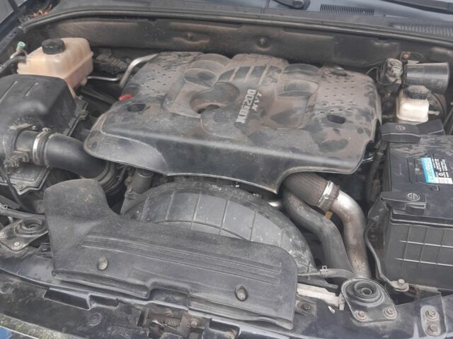 Чорний Cанг Йонг Kyron, об'ємом двигуна 2 л та пробігом 260 тис. км за 8000 $, фото 4 на Automoto.ua