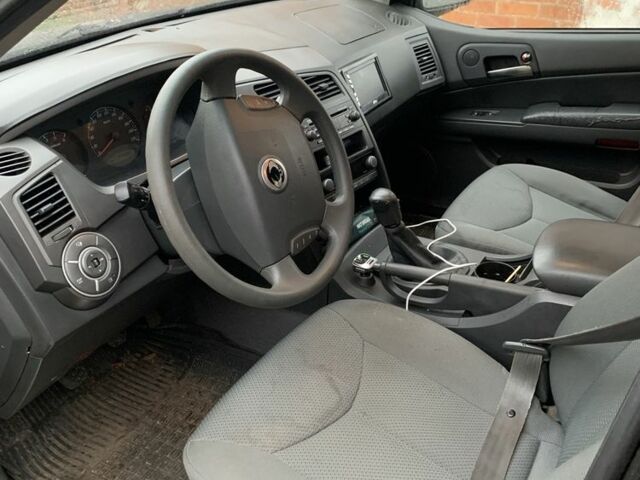 Чорний Cанг Йонг Kyron, об'ємом двигуна 2 л та пробігом 250 тис. км за 3600 $, фото 5 на Automoto.ua