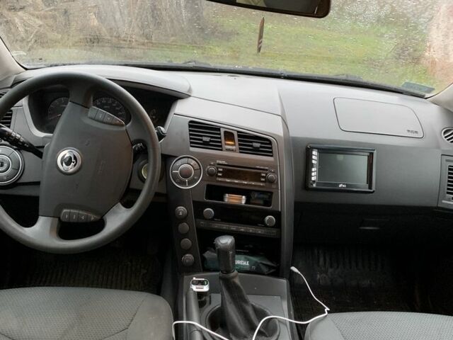 Чорний Cанг Йонг Kyron, об'ємом двигуна 2 л та пробігом 250 тис. км за 3600 $, фото 4 на Automoto.ua