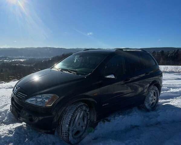 Cанг Йонг Кирон 2006 в Косове на Automoto.ua Черный Cанг Йонг Кирон, объемом двигателя 2 л и пробегом 304 тыс. км за 5600 $, фото 1 на Automoto.ua