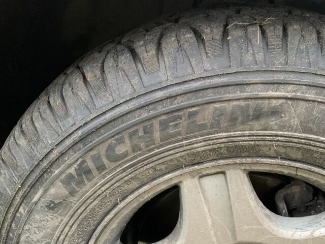 Чорний Cанг Йонг Kyron, об'ємом двигуна 2 л та пробігом 250 тис. км за 3600 $, фото 9 на Automoto.ua