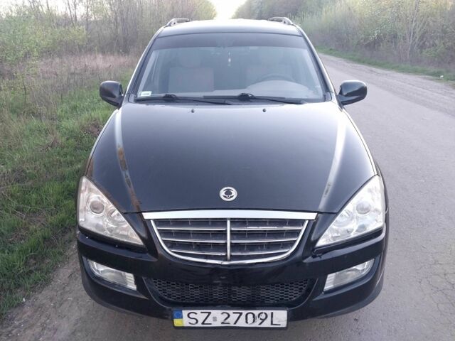 Чорний Cанг Йонг Kyron, об'ємом двигуна 2 л та пробігом 200 тис. км за 4500 $, фото 2 на Automoto.ua