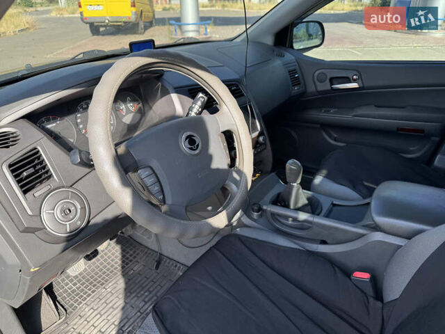 Чорний Cанг Йонг Kyron, об'ємом двигуна 2 л та пробігом 147 тис. км за 8500 $, фото 10 на Automoto.ua