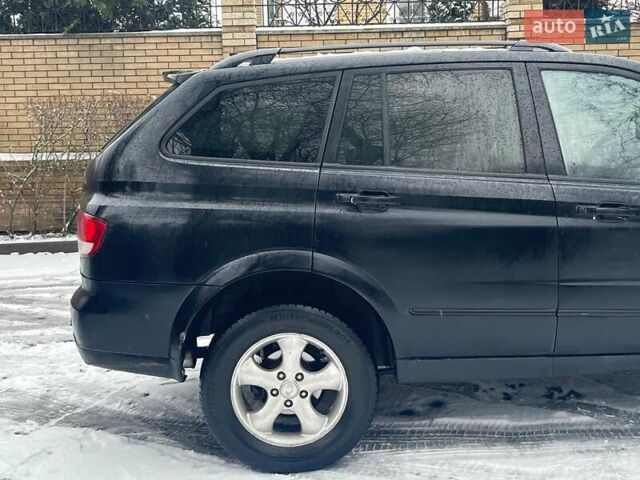 Чорний Cанг Йонг Kyron, об'ємом двигуна 2 л та пробігом 285 тис. км за 4490 $, фото 6 на Automoto.ua