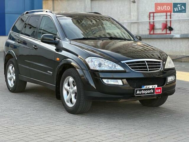 Чорний Cанг Йонг Kyron, об'ємом двигуна 2 л та пробігом 224 тис. км за 6790 $, фото 2 на Automoto.ua