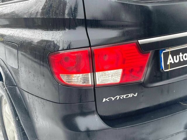 Чорний Cанг Йонг Kyron, об'ємом двигуна 2 л та пробігом 285 тис. км за 4490 $, фото 10 на Automoto.ua