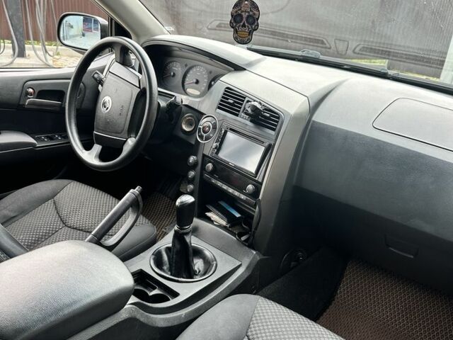 Чорний Cанг Йонг Kyron, об'ємом двигуна 2 л та пробігом 258 тис. км за 7299 $, фото 1 на Automoto.ua