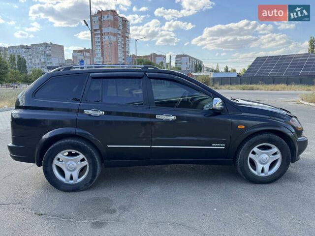 Чорний Cанг Йонг Kyron, об'ємом двигуна 2 л та пробігом 147 тис. км за 8500 $, фото 1 на Automoto.ua