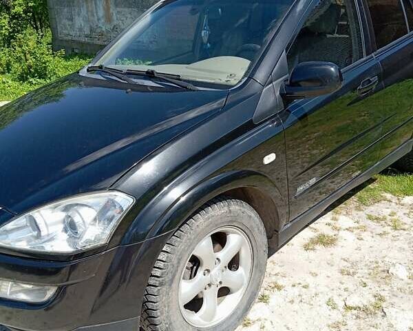 Черный Cанг Йонг Кирон, объемом двигателя 2 л и пробегом 146 тыс. км за 5800 $, фото 1 на Automoto.ua