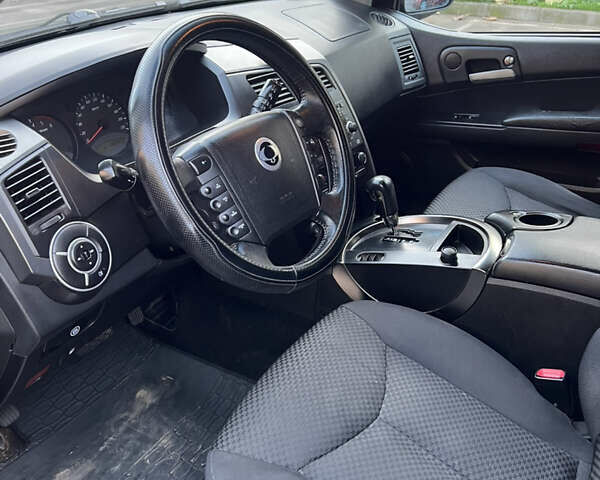 Черный Cанг Йонг Кирон, объемом двигателя 2 л и пробегом 137 тыс. км за 6800 $, фото 7 на Automoto.ua