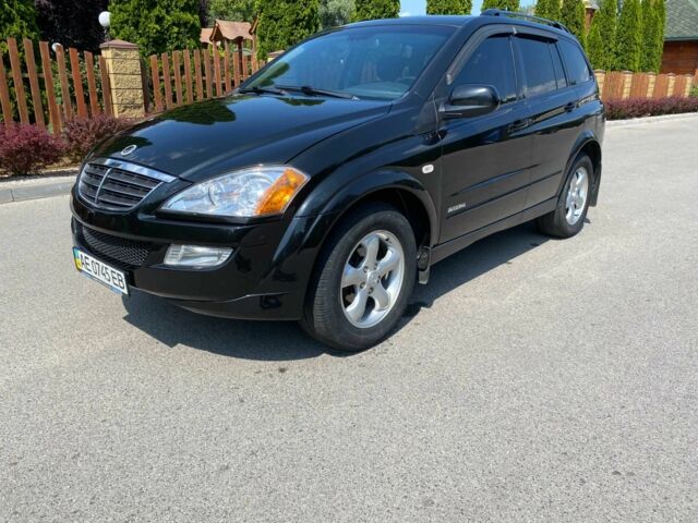 Чорний Cанг Йонг Kyron, об'ємом двигуна 2 л та пробігом 162 тис. км за 7200 $, фото 2 на Automoto.ua