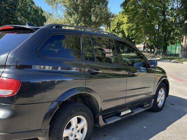 Чорний Cанг Йонг Kyron, об'ємом двигуна 2 л та пробігом 237 тис. км за 5500 $, фото 2 на Automoto.ua