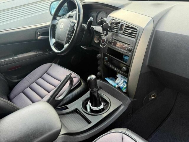 Черный Cанг Йонг Кирон, объемом двигателя 2 л и пробегом 170 тыс. км за 4069 $, фото 3 на Automoto.ua