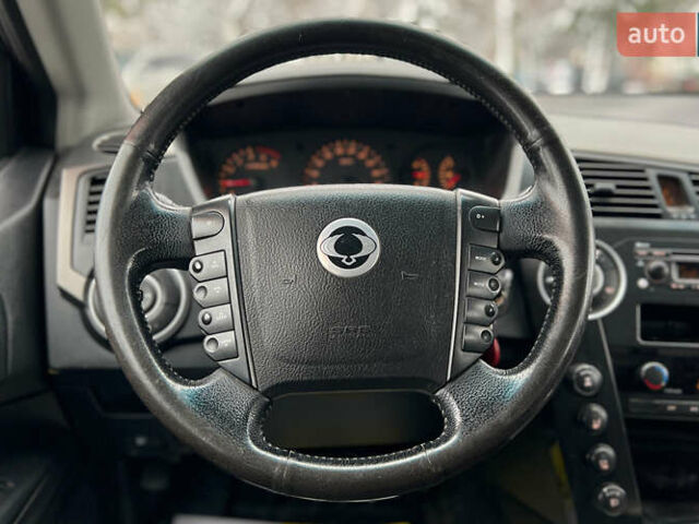 Черный Cанг Йонг Кирон, объемом двигателя 2 л и пробегом 117 тыс. км за 8200 $, фото 10 на Automoto.ua