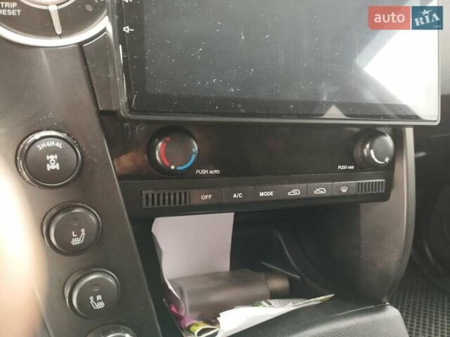 Cанг Йонг Kyron 2010 у Лубнах на Automoto.ua Чорний Cанг Йонг Kyron, об'ємом двигуна 2 л та пробігом 142 тис. км за 8600 $, фото 6 на Automoto.ua