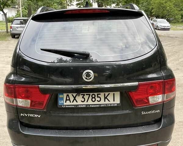 Черный Cанг Йонг Кирон, объемом двигателя 2 л и пробегом 234 тыс. км за 7500 $, фото 2 на Automoto.ua
