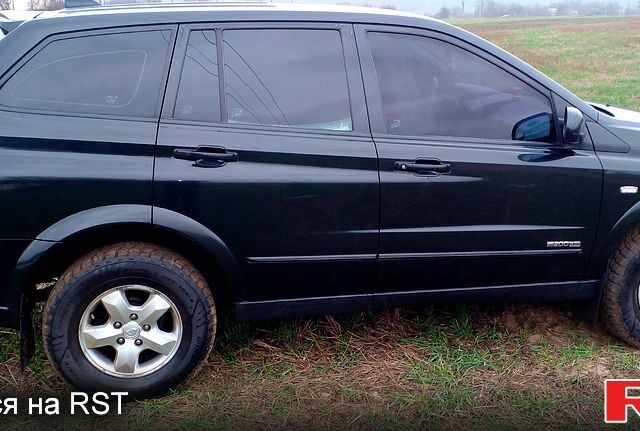 Черный Cанг Йонг Кирон, объемом двигателя 2 л и пробегом 147 тыс. км за 9000 $, фото 2 на Automoto.ua