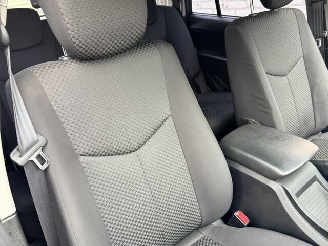 Чорний Cанг Йонг Kyron, об'ємом двигуна 2.3 л та пробігом 113 тис. км за 7500 $, фото 16 на Automoto.ua