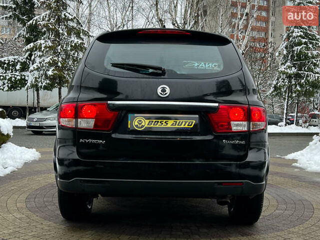 Черный Cанг Йонг Кирон, объемом двигателя 2 л и пробегом 117 тыс. км за 8200 $, фото 5 на Automoto.ua