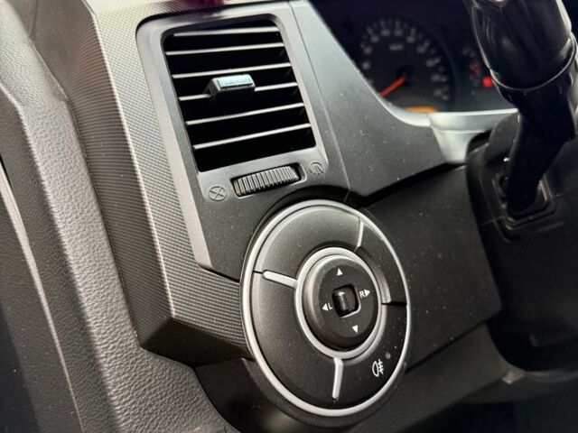 Чорний Cанг Йонг Kyron, об'ємом двигуна 2.3 л та пробігом 113 тис. км за 7500 $, фото 19 на Automoto.ua