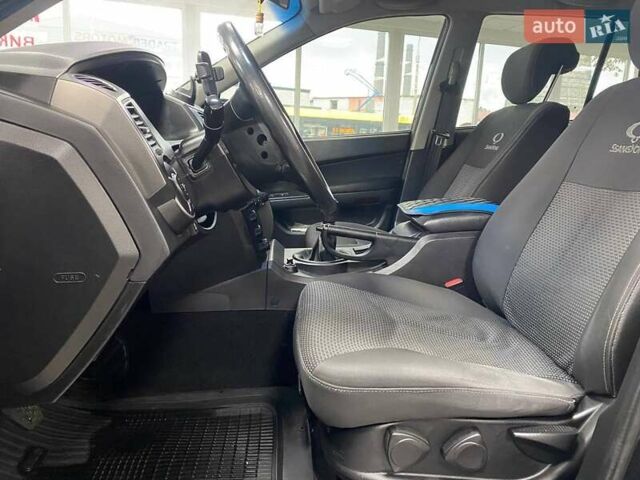 Чорний Cанг Йонг Kyron, об'ємом двигуна 2.3 л та пробігом 221 тис. км за 7490 $, фото 17 на Automoto.ua