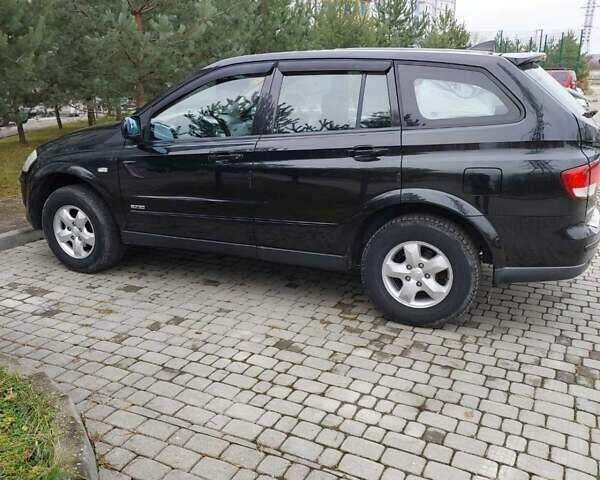 Черный Cанг Йонг Кирон, объемом двигателя 2.3 л и пробегом 129 тыс. км за 6900 $, фото 3 на Automoto.ua