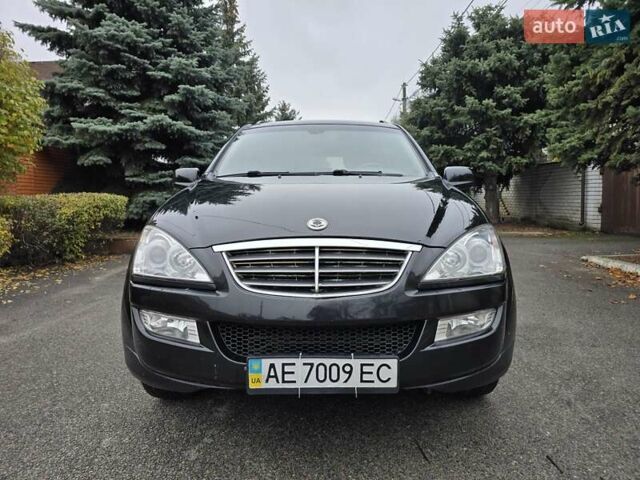 Чорний Cанг Йонг Kyron, об'ємом двигуна 2 л та пробігом 114 тис. км за 8000 $, фото 1 на Automoto.ua