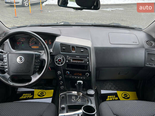 Черный Cанг Йонг Кирон, объемом двигателя 2 л и пробегом 117 тыс. км за 8200 $, фото 11 на Automoto.ua