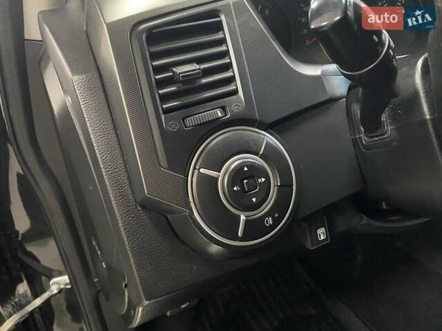 Черный Cанг Йонг Кирон, объемом двигателя 2.3 л и пробегом 221 тыс. км за 6490 $, фото 18 на Automoto.ua