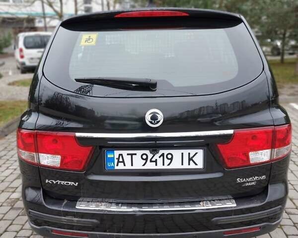 Черный Cанг Йонг Кирон, объемом двигателя 2.3 л и пробегом 129 тыс. км за 6900 $, фото 2 на Automoto.ua