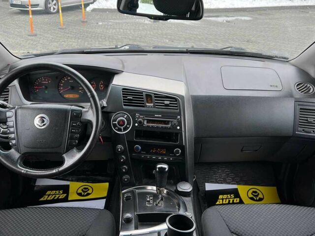 Черный Cанг Йонг Кирон, объемом двигателя 2 л и пробегом 117 тыс. км за 8200 $, фото 11 на Automoto.ua