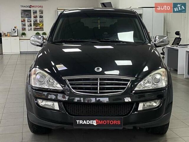 Черный Cанг Йонг Кирон, объемом двигателя 2.3 л и пробегом 221 тыс. км за 6490 $, фото 4 на Automoto.ua