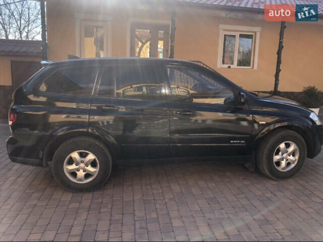 Чорний Cанг Йонг Kyron, об'ємом двигуна 2 л та пробігом 200 тис. км за 8626 $, фото 3 на Automoto.ua