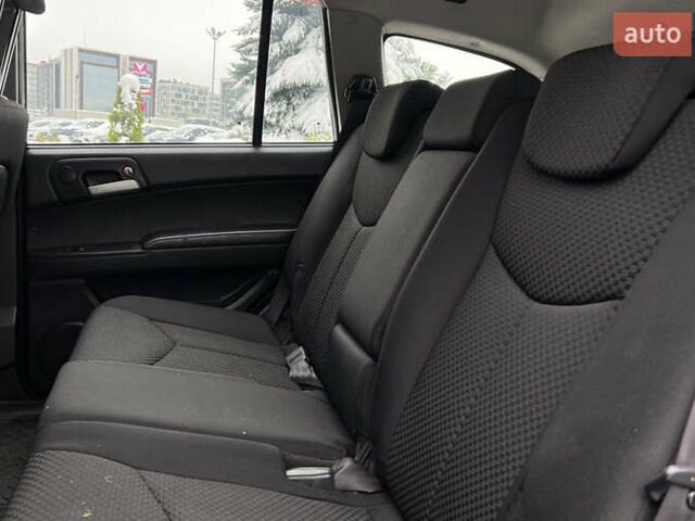 Черный Cанг Йонг Кирон, объемом двигателя 2 л и пробегом 117 тыс. км за 8200 $, фото 17 на Automoto.ua