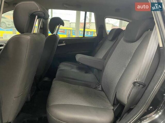 Черный Cанг Йонг Кирон, объемом двигателя 2.3 л и пробегом 221 тыс. км за 7290 $, фото 31 на Automoto.ua