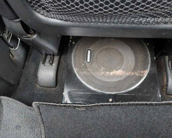 Черный Cанг Йонг Кирон, объемом двигателя 2.3 л и пробегом 129 тыс. км за 6900 $, фото 7 на Automoto.ua