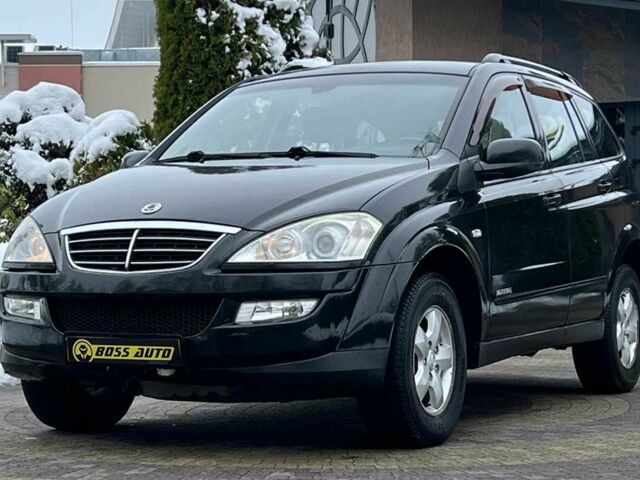 Черный Cанг Йонг Кирон, объемом двигателя 2 л и пробегом 117 тыс. км за 8200 $, фото 2 на Automoto.ua