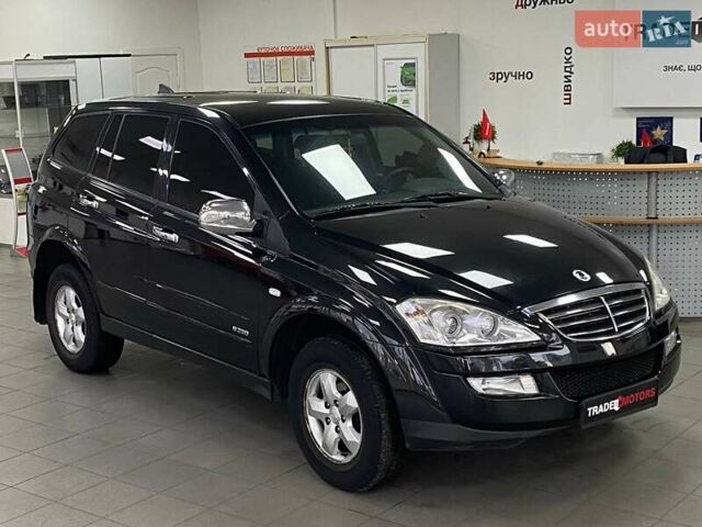 Черный Cанг Йонг Кирон, объемом двигателя 2.3 л и пробегом 221 тыс. км за 7290 $, фото 6 на Automoto.ua