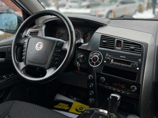 Черный Cанг Йонг Кирон, объемом двигателя 2 л и пробегом 117 тыс. км за 8200 $, фото 16 на Automoto.ua