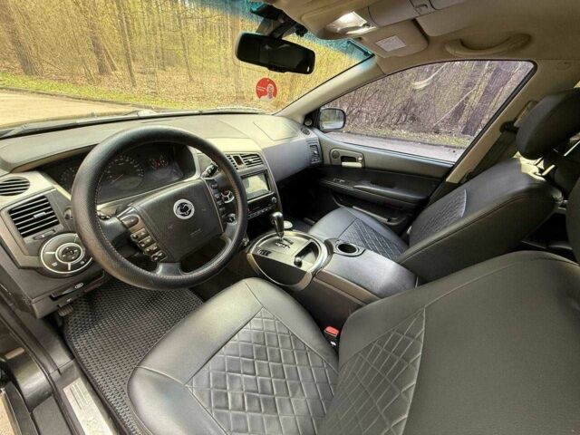 Черный Cанг Йонг Кирон, объемом двигателя 2 л и пробегом 150 тыс. км за 8700 $, фото 15 на Automoto.ua